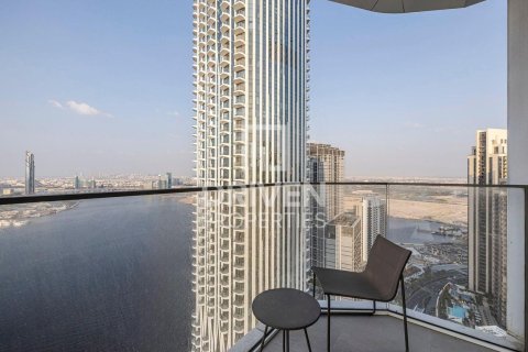 Снять в аренду квартиру в Address Harbour Point, Dubai Creek Harbour (The Lagoons), Дубай: 2 спальни, 104.33м², № 129983 - фото 3