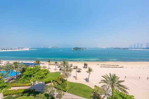 Apartment in Shoreline Apartments, Palm Jumeirah, Dubai 2 bedrooms, 183.46 sq.m. № 3833
