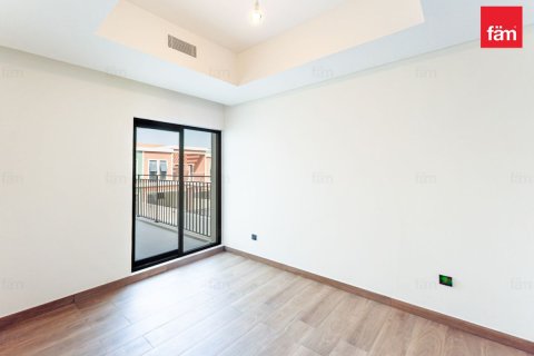 Villa in Dubai 4 bedrooms, 144 sq.m. № 141351 - photo 6