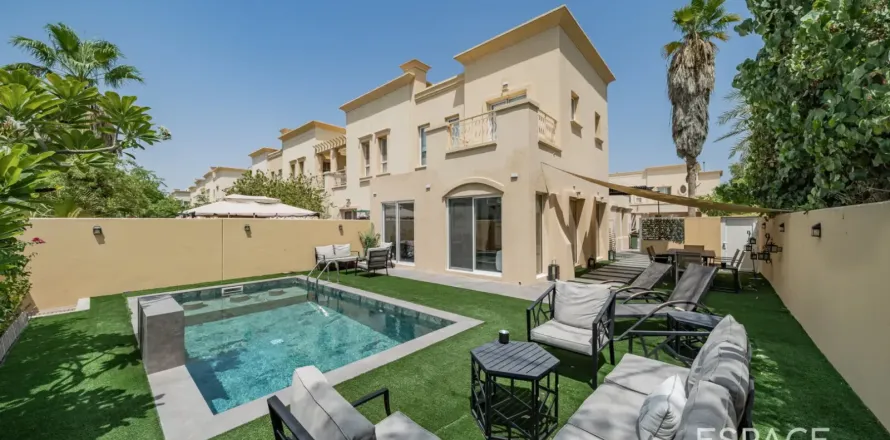 Villa à The Springs, Dubai, 2 chambres, 167 m², № 122330