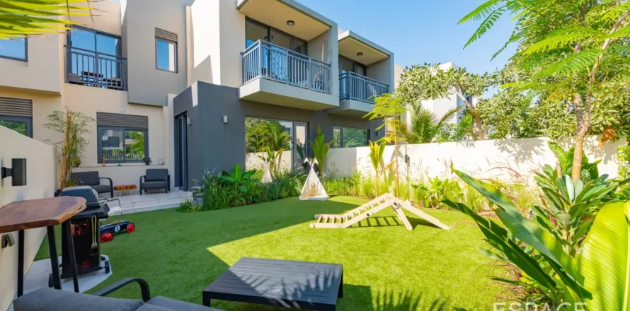 Villa in Dubai Hills Estate, Dubai 3 bedrooms, 207 sq.m. № 122346