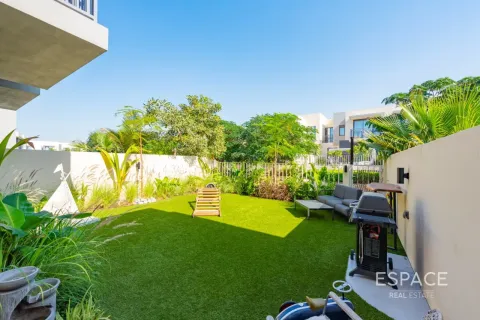 Villa in Dubai Hills Estate, Dubai 3 bedrooms, 207 sq.m. № 122346 - photo 19