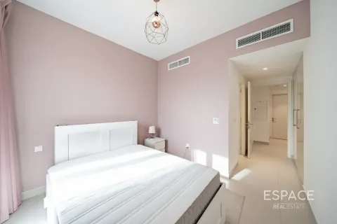 Villa in Dubai Hills Estate, Dubai 3 bedrooms, 207 sq.m. № 122346 - photo 8