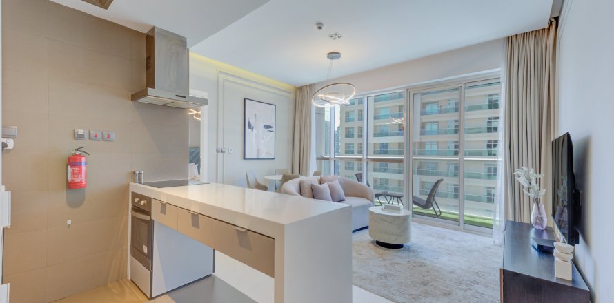 Квартира в Дубай Марине, Дубай, 1 спальня, 65м², № 102294