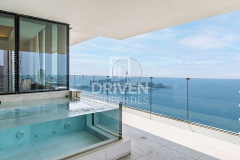 Ático en Jumeirah Beach Residence, Dubai, 4 dormitorios, 473.9 m², № 138273 - foto 2