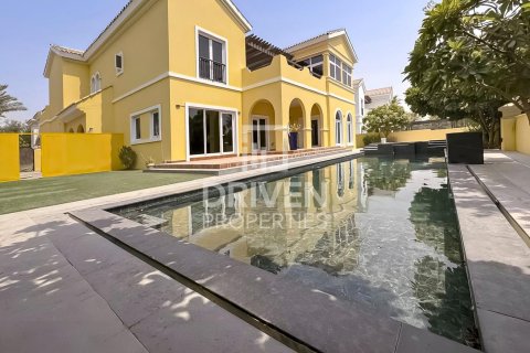 Villa in Hacienda, The Villa, Dubai 6 bedrooms, 944.73 sq.m. № 140046