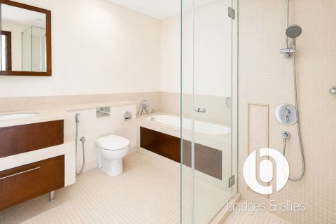 Apartment in Downtown Dubai (Downtown Burj Dubai), Dubai 1 bedroom, 98 sq.m. № 112610 - photo 10