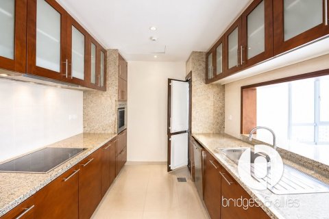 Apartment in Downtown Dubai (Downtown Burj Dubai), Dubai 1 bedroom, 98 sq.m. № 112610 - photo 8