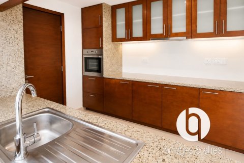 Apartment in Downtown Dubai (Downtown Burj Dubai), Dubai 1 bedroom, 98 sq.m. № 112610 - photo 14