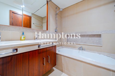Apartment in Downtown Dubai (Downtown Burj Dubai), Dubai 3 bedrooms, 165.38963672 sq.m. № 112603 - photo 12
