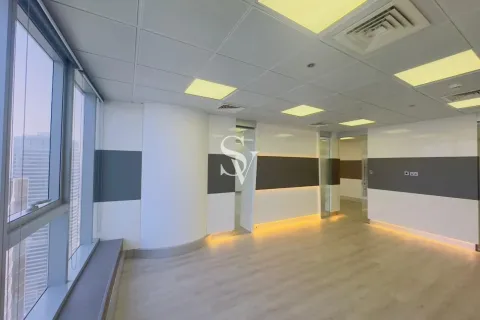 Снять в аренду офис в JLT Cluster I, Джумейра Лейк Тауэрс, Дубай: 107м², № 113229 - фото 9