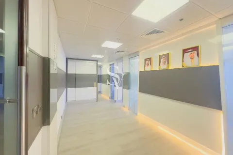 Снять в аренду офис в JLT Cluster I, Джумейра Лейк Тауэрс, Дубай: 107м², № 113229 - фото 3