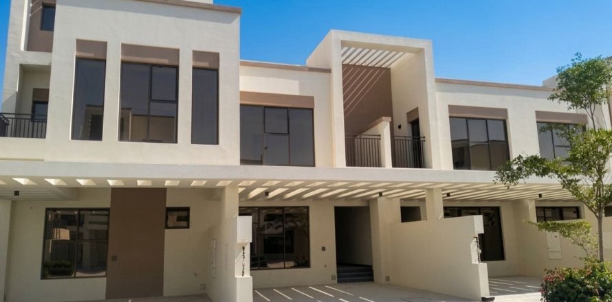 Townhouse in Dubai 4 bedrooms, 144 sq.m. № 123291
