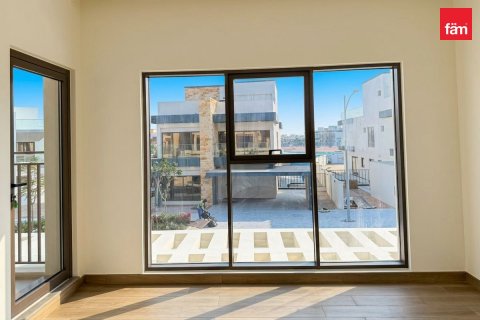 Townhouse in Dubai 4 bedrooms, 144 sq.m. № 123291 - photo 3