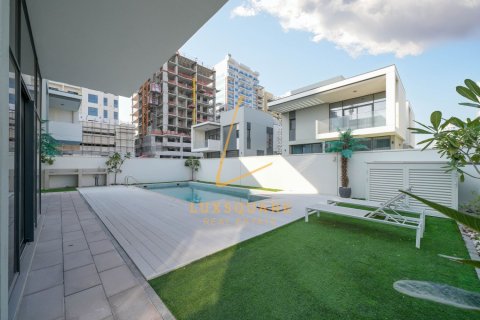 Villa in Murooj Al Furjan, Al Furjan, Dubai 4 bedrooms, 548 sq.m. № 113213 - photo 15