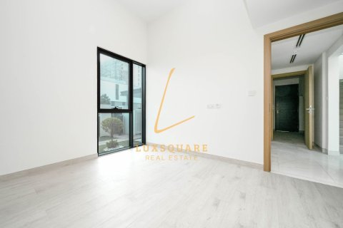 Villa in Murooj Al Furjan, Al Furjan, Dubai 4 bedrooms, 548 sq.m. № 113213 - photo 8