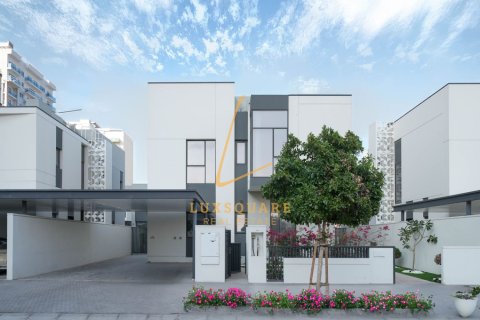 Villa in Murooj Al Furjan, Al Furjan, Dubai 4 bedrooms, 548 sq.m. № 113213 - photo 28