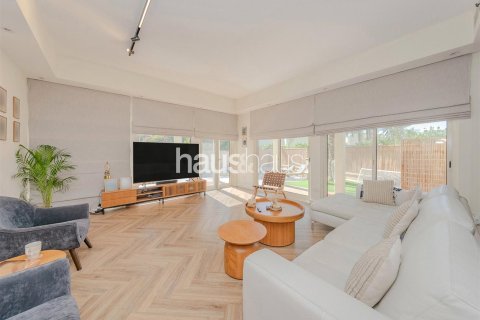 فيلا في المرابع العربية, دبي 5 غرف نوم , 390 م² رقم 44001 - صورة 3