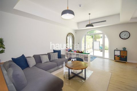 Villa à Arabian Ranches, Dubai, 2 chambres, 206 m², № 44007 - photo 4