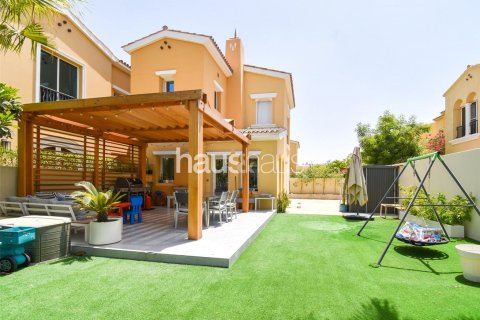 Villa en Arabian Ranches, Dubai, 2 dormitorios, 206 m², № 44007