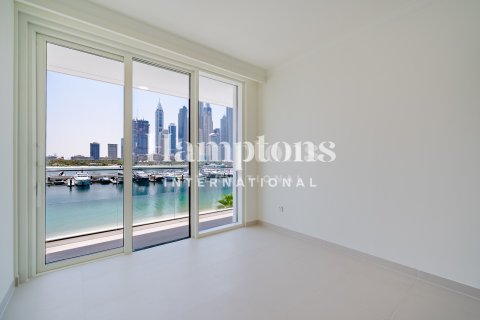 Apartment in Dubai Harbour, Dubai 2 bedrooms, 111.54956113 sq.m. № 115154 - photo 16