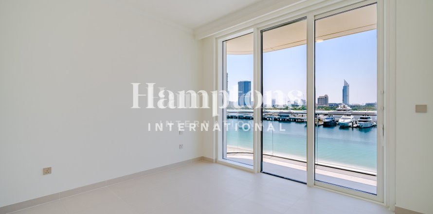 Apartment in Dubai Harbour, Dubai 2 bedrooms, 111.55 sq.m. № 115154