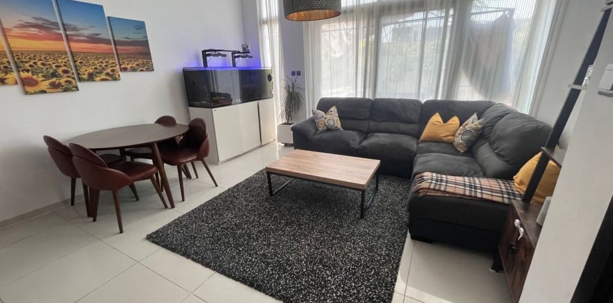 Adosado en Dubai, 3 dormitorios, 174.8 m², № 115158