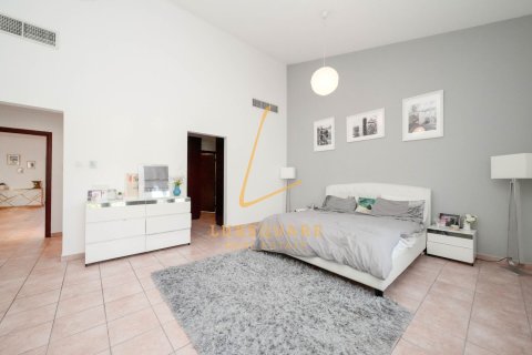 Townhouse in Green Community, Dubai 4 bedrooms, 375 sq.m. № 99598 - photo 13