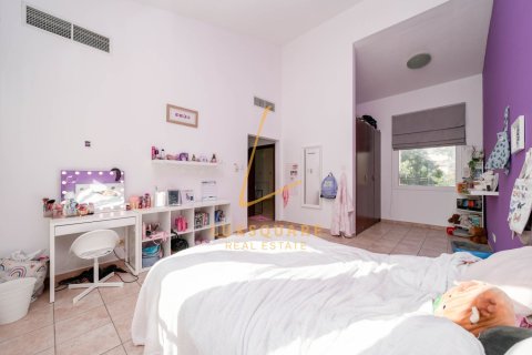 Townhouse in Green Community, Dubai 4 bedrooms, 375 sq.m. № 99598 - photo 18