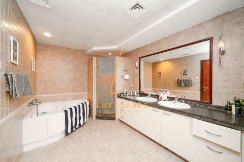 Townhouse in Green Community, Dubai 4 bedrooms, 375 sq.m. № 99598 - photo 16