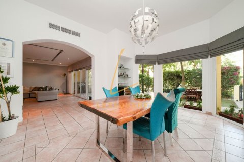 Townhouse in Green Community, Dubai 4 bedrooms, 375 sq.m. № 99598 - photo 5