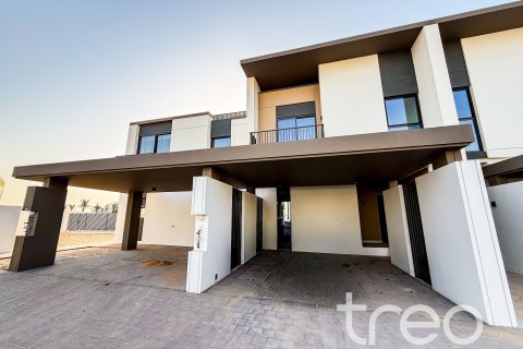 Townhouse in Arabian Ranches 3, Dubai 3 bedrooms, 146.42 sq.m. № 120031