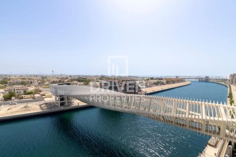Apartment in Jumeirah, Dubai 3 bedrooms, 278.34 sq.m. № 140191 - photo 10