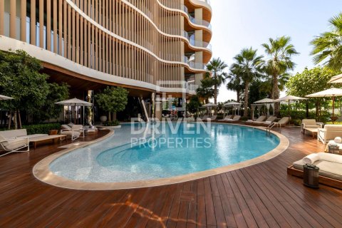 Apartment in Jumeirah, Dubai 3 bedrooms, 278.34 sq.m. № 140191 - photo 8