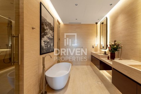Apartment in Jumeirah, Dubai 3 bedrooms, 278.34 sq.m. № 140191 - photo 13