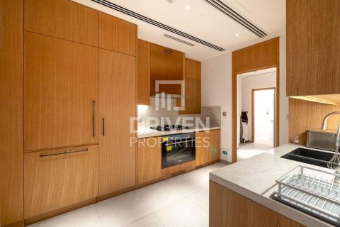 Apartment in Jumeirah, Dubai 3 bedrooms, 278.34 sq.m. № 140191 - photo 19