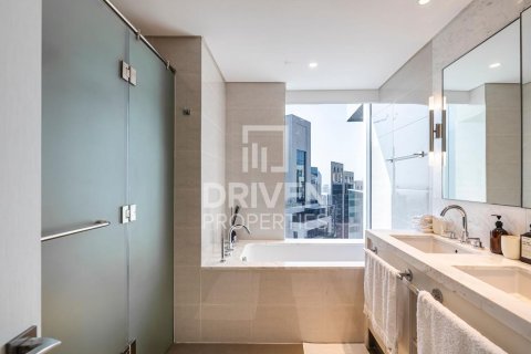 Appartement à Downtown Dubai (Downtown Burj Dubai), Dubai, 2 chambres, 155.52 m², № 140192 - photo 13