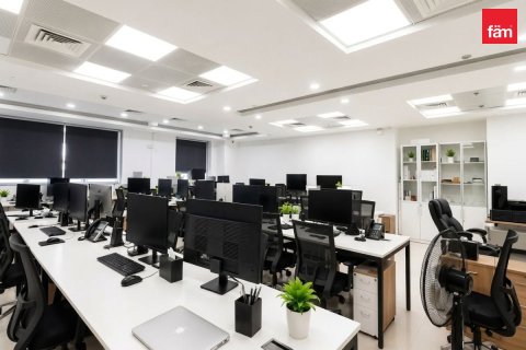 Office in Business Bay, Dubai 195.7 sq.m. № 124512 - photo 2