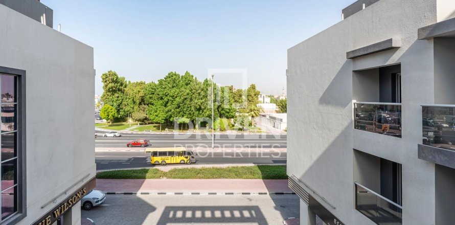 Apartamento en Umm Al Sheif, Dubai, 2 dormitorios, 114.92 m², № 136598
