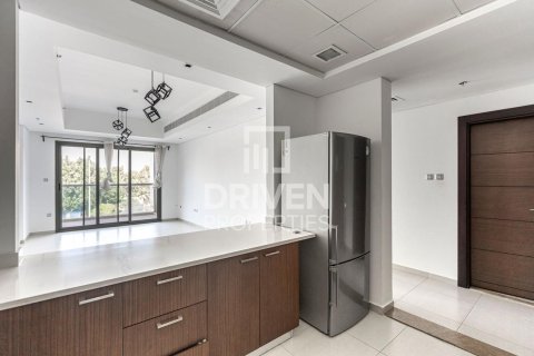 Apartamento en Umm Al Sheif, Dubai, 2 dormitorios, 114.92 m², № 136598 - foto 11