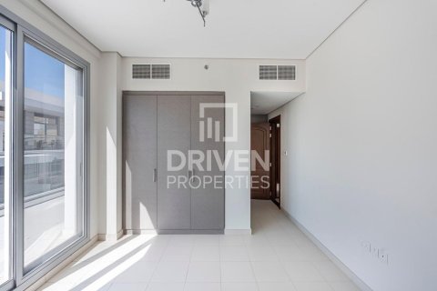 Квартира в Meydan, Дубай, 2 спальни, 212.56м², № 136597