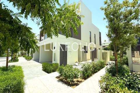 Villa in Aura, Tilal Al Ghaf, Dubai 4 bedrooms, 317 sq.m. № 45665