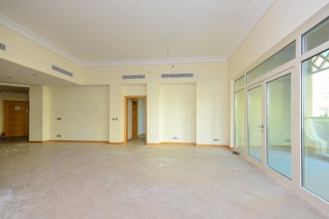 Apartment in Palm Jumeirah, Dubai 3 bedrooms, 206 sq.m. № 123855 - photo 3