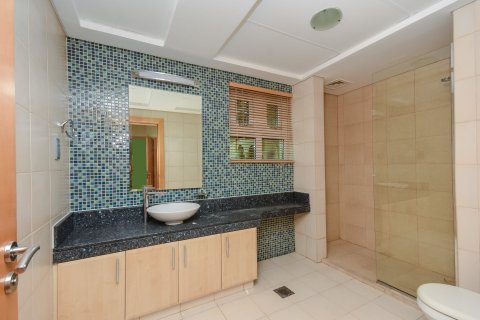 Apartment in Palm Jumeirah, Dubai 3 bedrooms, 206 sq.m. № 123855 - photo 15