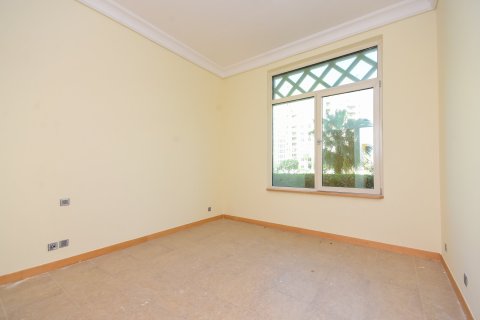 Apartment in Palm Jumeirah, Dubai 3 bedrooms, 206 sq.m. № 123855 - photo 8