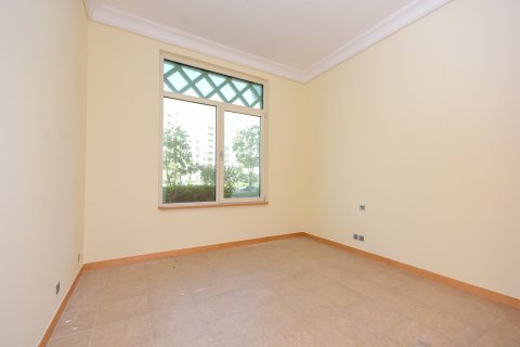 Apartment in Palm Jumeirah, Dubai 3 bedrooms, 206 sq.m. № 123855 - photo 11