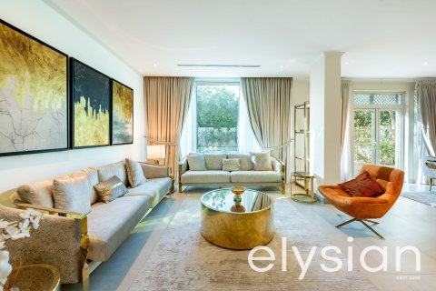 فيلا في Regional, Jumeirah Park, دبي 4 غرف نوم, 325 م² رقم 37888 - صورة 3