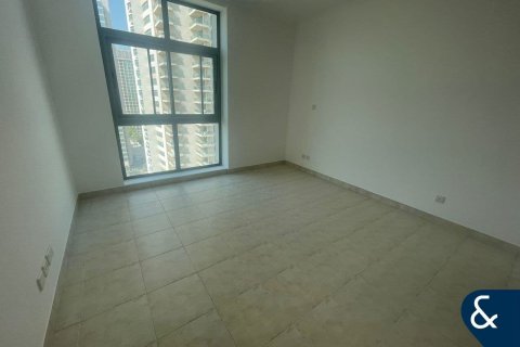 Apartment in The Views, Dubai 2 bedrooms, 124 sq.m. № 99117 - photo 10