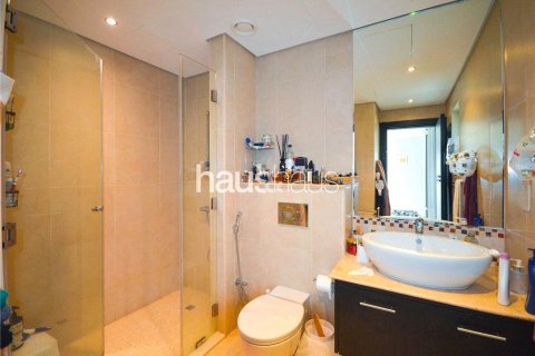 Villa in Al Furjan, Dubai 6 bedrooms, 637 sq.m. № 43357 - photo 17