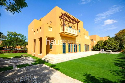 Villa in Al Furjan, Dubai 6 bedrooms, 637 sq.m. № 43357 - photo 4